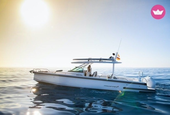 Yacht charter in Golfe Juan · Axopar — Axopar 37 Sun Top (2021)